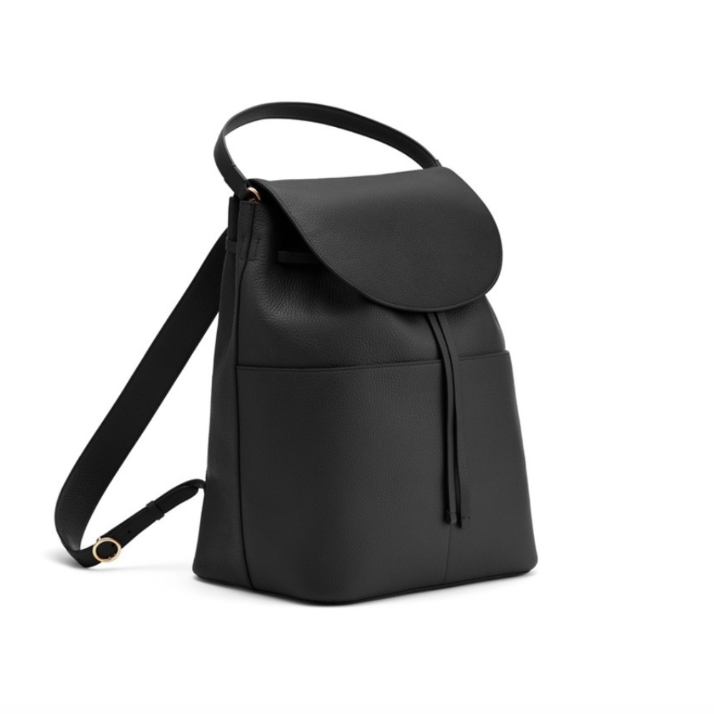 ISO Cuyana Large Leather Backpack (Black)
